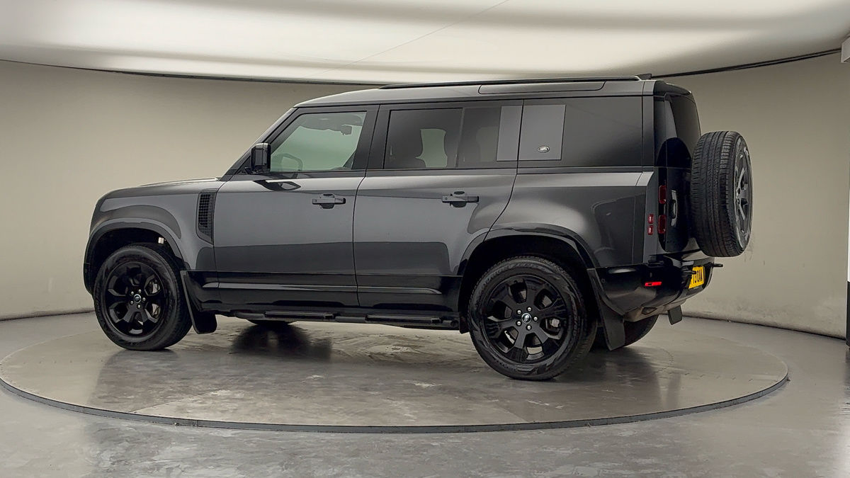 Used Land Rover Defender 110 2023 for sale - 76536417: Photo 26