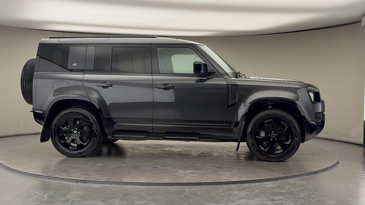 Used Land Rover Defender 110 2023 for sale - 76536417: Photo 36