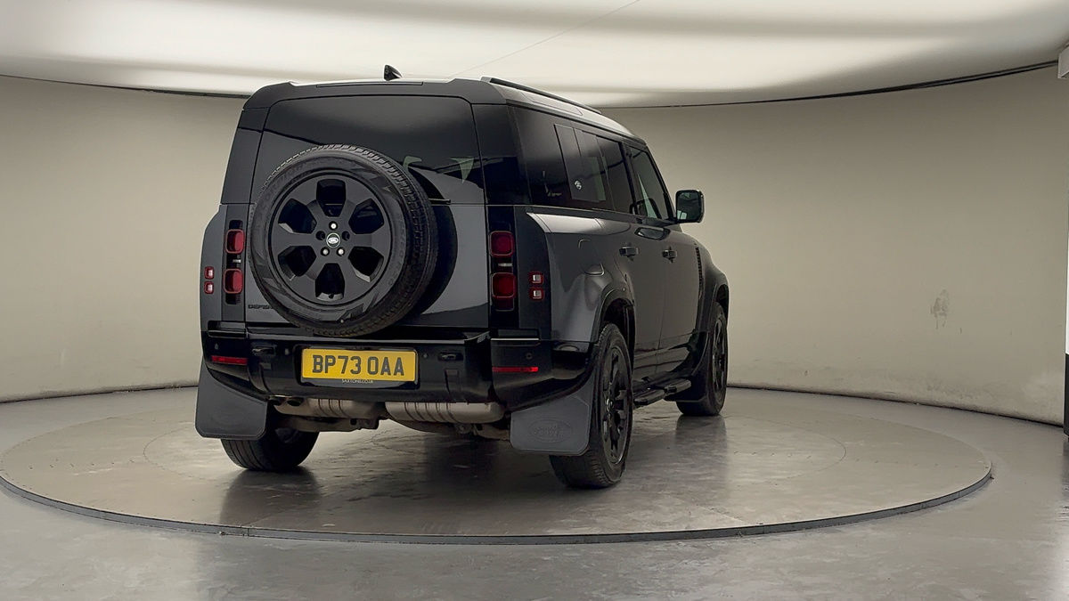 Used Land Rover Defender 110 2023 for sale - 76536417: Photo 40