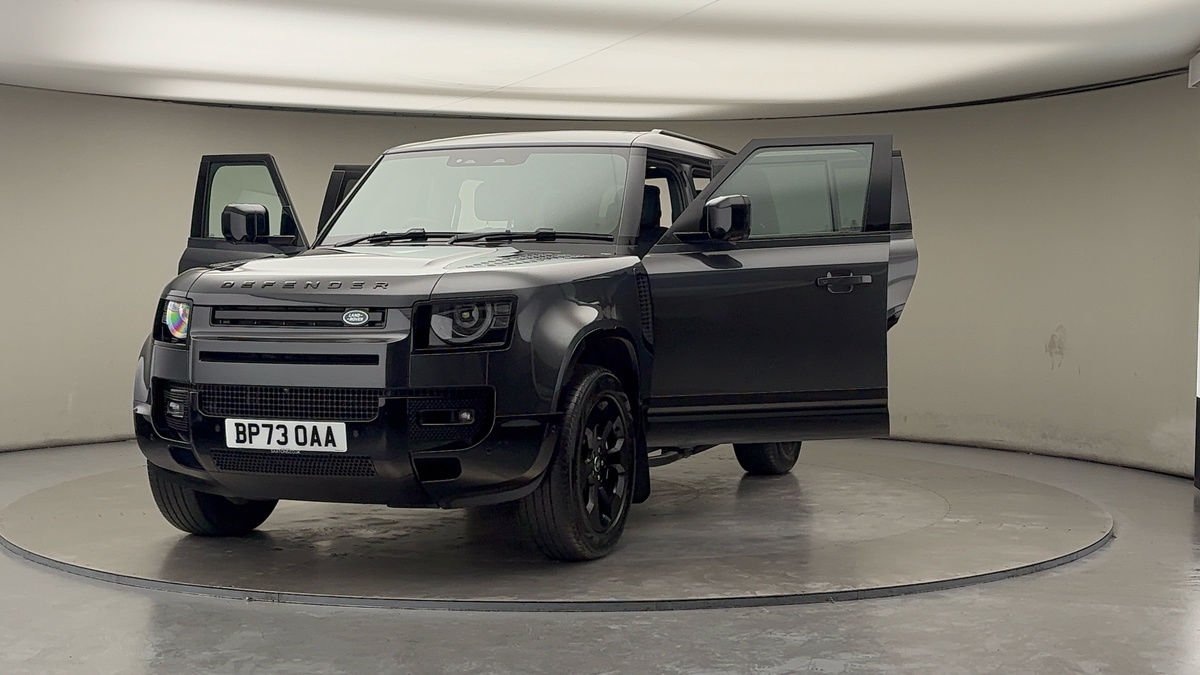 Used Land Rover Defender 110 2023 for sale - 76536417: Photo 50