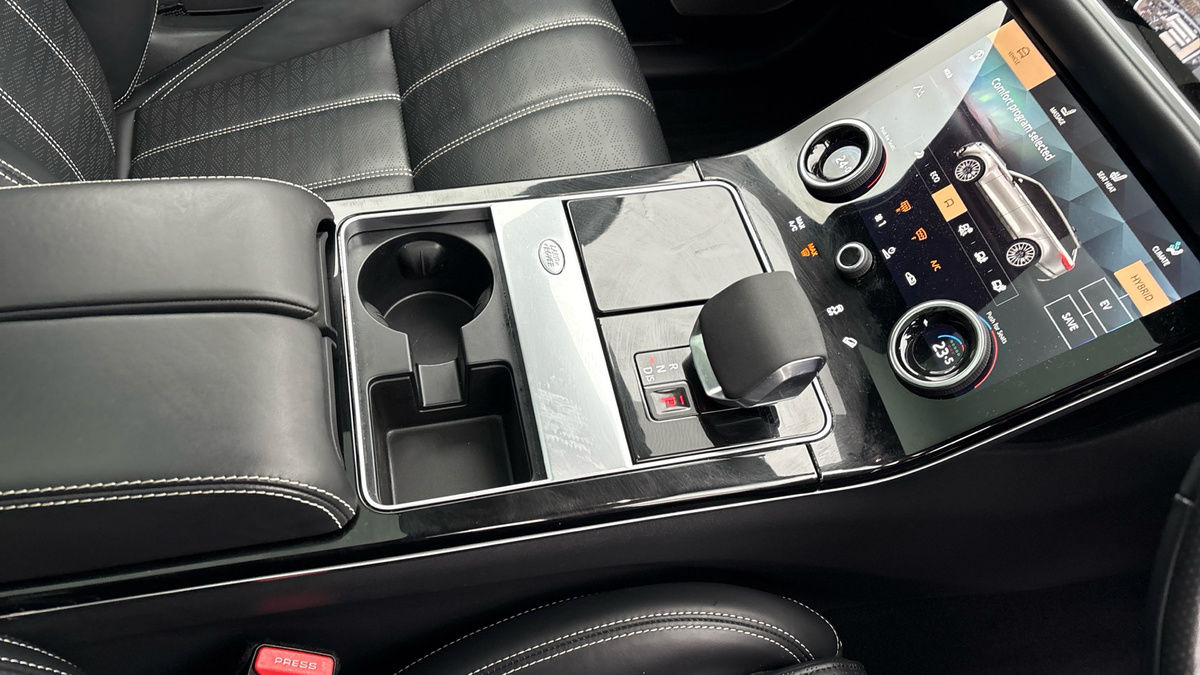 Used Land Rover Range Rover Velar 2021 for sale - 77154149: Photo 18