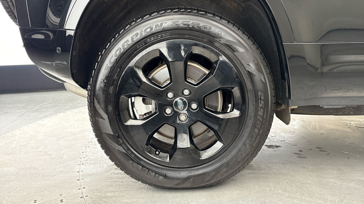 Used Land Rover Defender 110 2023 for sale - 77395063: Photo 10