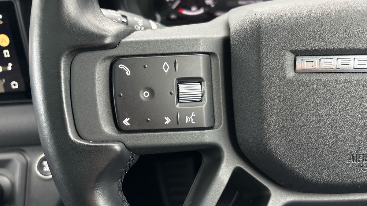 Used Land Rover Defender 110 2023 for sale - 77395063: Photo 13