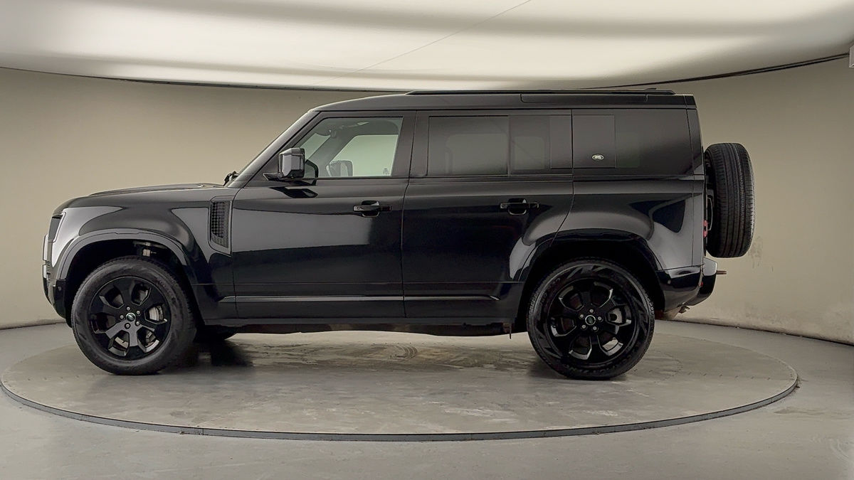 Used Land Rover Defender 110 2023 for sale - 77395063: Photo 28