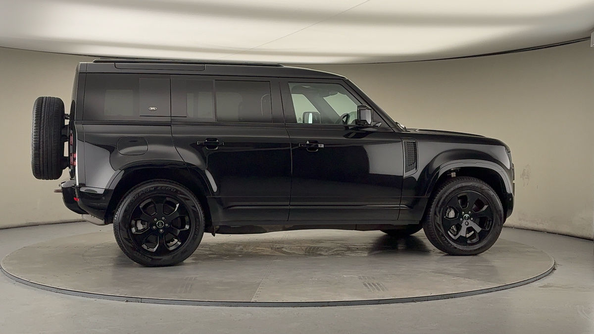 Used Land Rover Defender 110 2023 for sale - 77395063: Photo 38