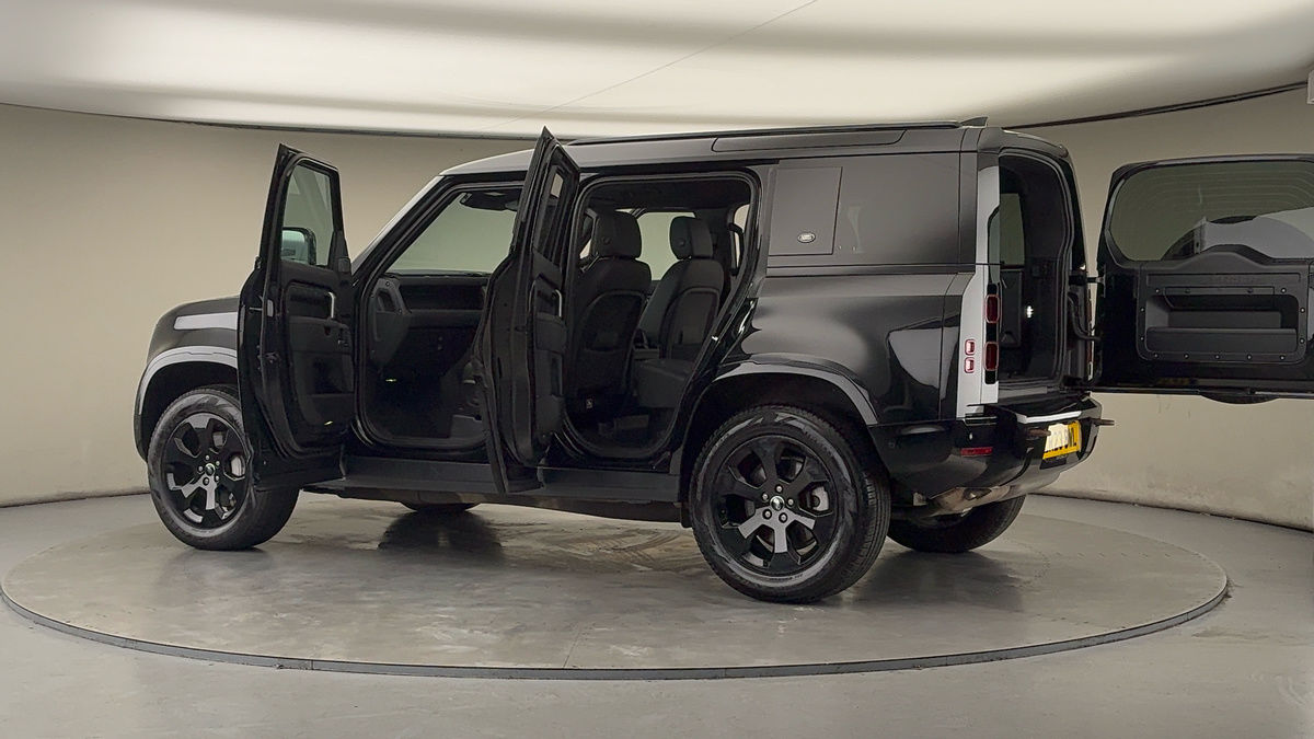 Used Land Rover Defender 110 2023 for sale - 77395063: Photo 46