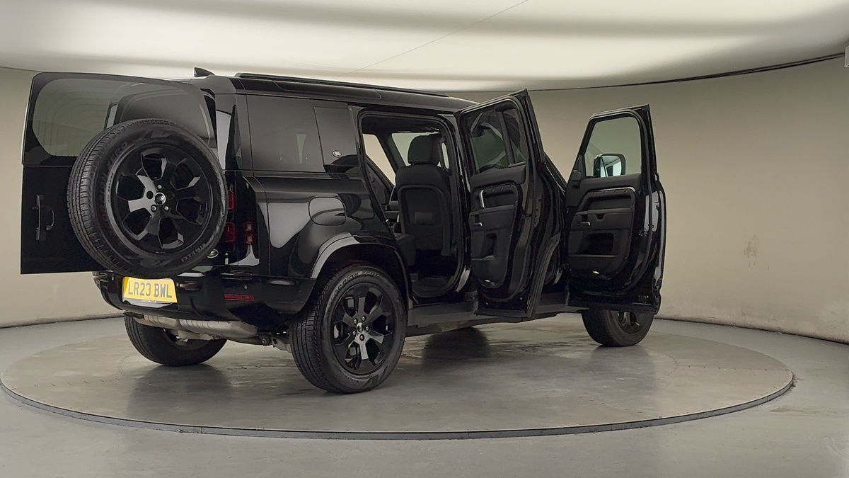 Used Land Rover Defender 110 2023 for sale - 77395063: Photo 59