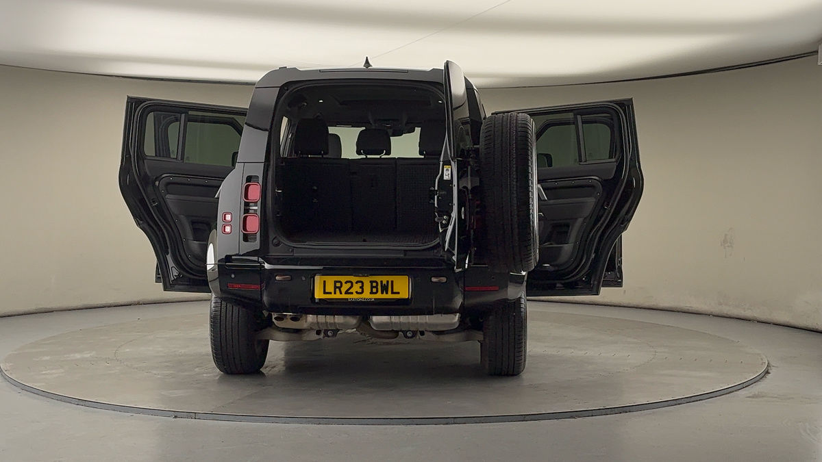 Used Land Rover Defender 110 2023 for sale - 77395063: Photo 61