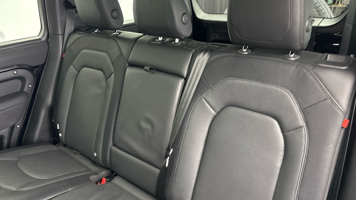 Used Land Rover Defender 110 2023 for sale - 77395063: Photo 8