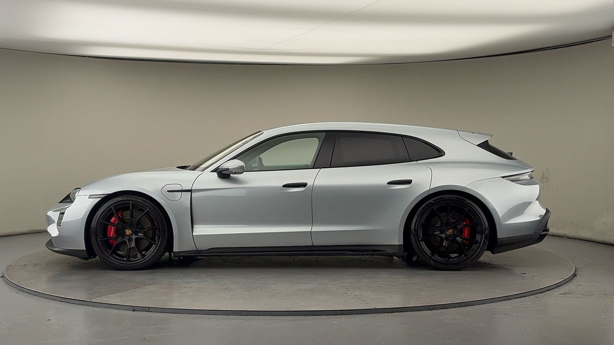 Used Porsche Taycan 2023 for sale - 77452772: Photo 15