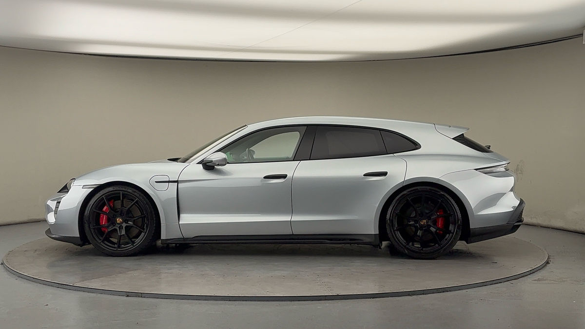 Used Porsche Taycan 2023 for sale - 77452772: Photo 29