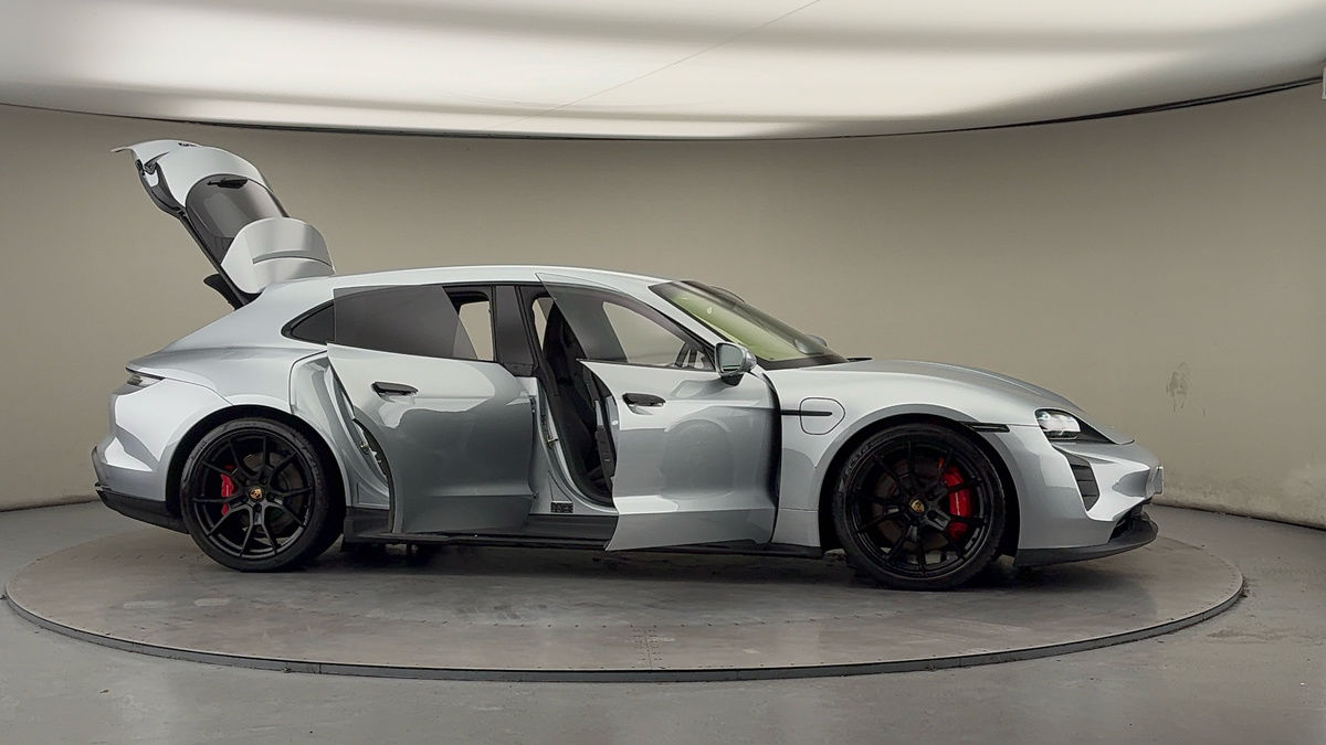 Used Porsche Taycan 2023 for sale - 77452772: Photo 57