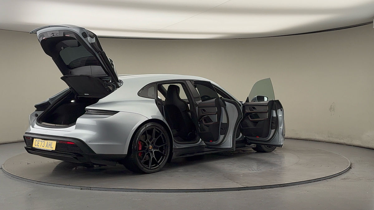 Used Porsche Taycan 2023 for sale - 77452772: Photo 60