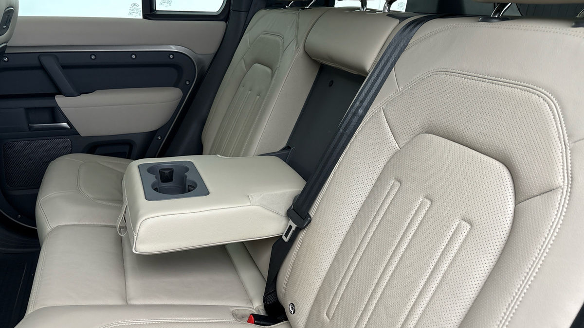 Used Land Rover Defender 110 2021 for sale - 76520960: Photo 21