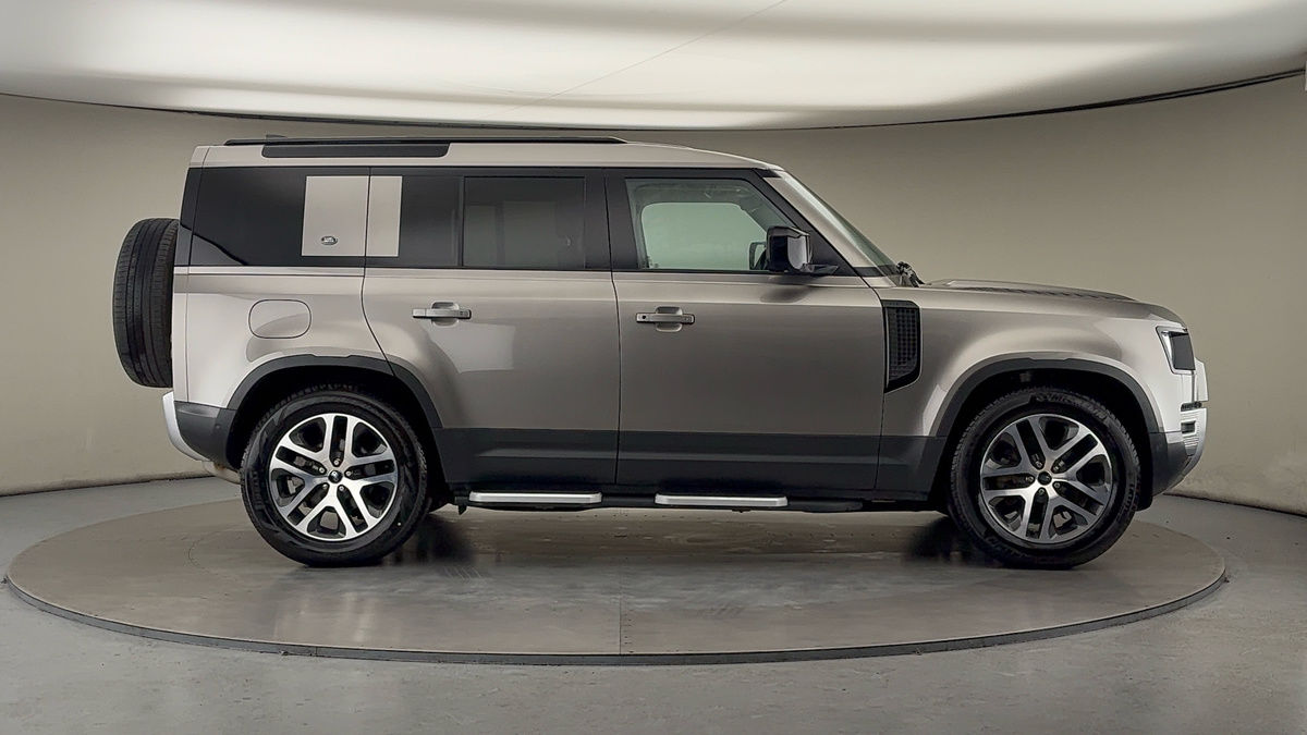 Used Land Rover Defender 110 2021 for sale - 76520960: Photo 28