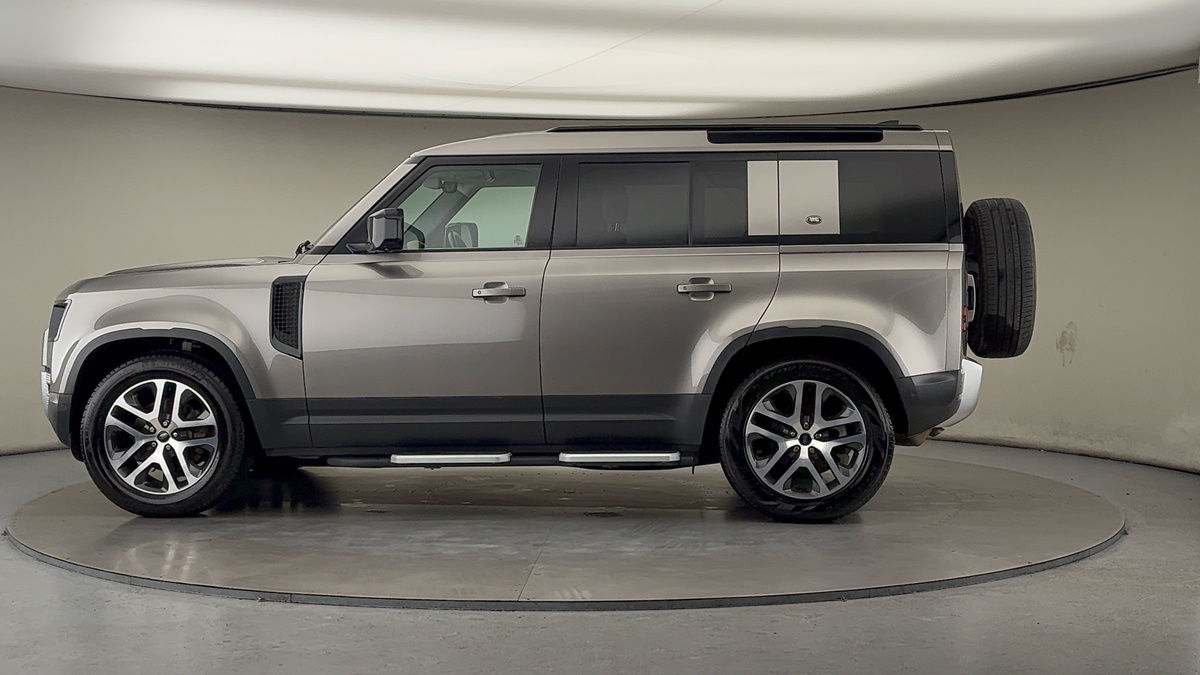 Used Land Rover Defender 110 2021 for sale - 76520960: Photo 39