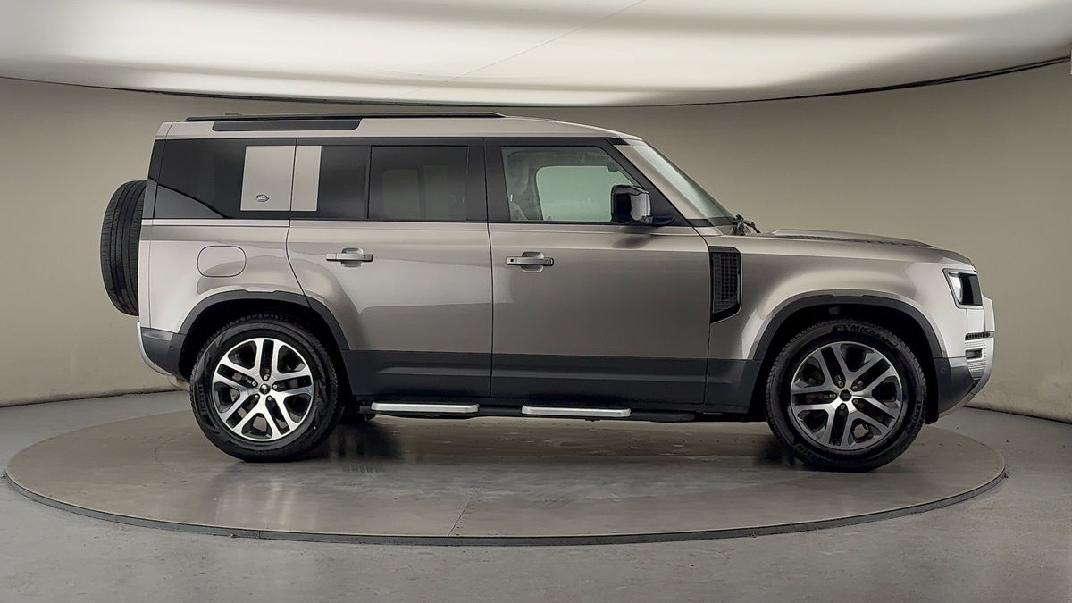 Used Land Rover Defender 110 2021 for sale - 76520960: Photo 48