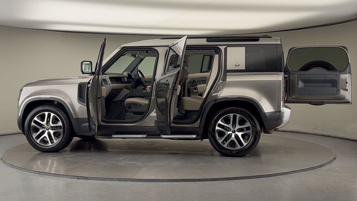 Used Land Rover Defender 110 2021 for sale - 76520960: Photo 58