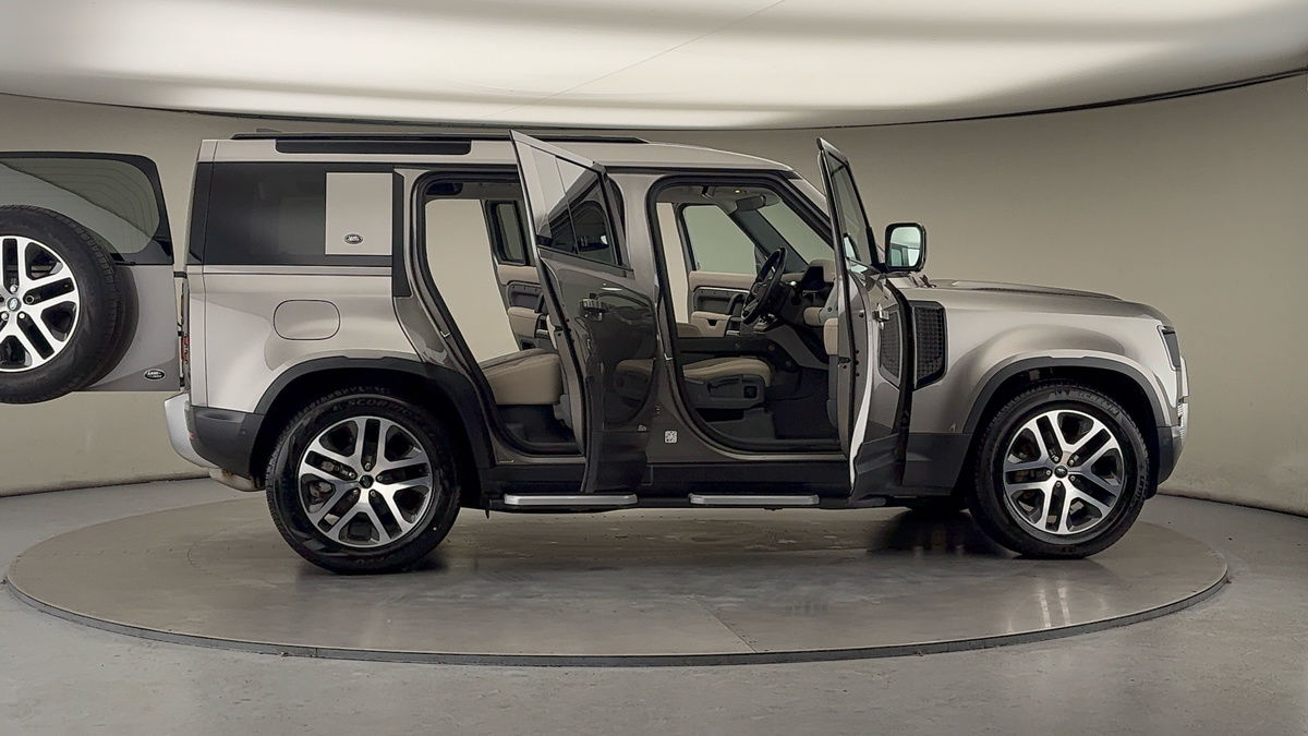 Used Land Rover Defender 110 2021 for sale - 76520960: Photo 68