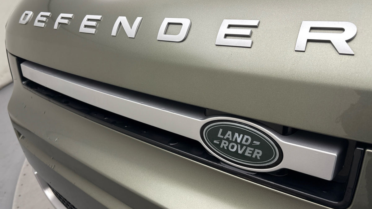 Used Land Rover Defender 90 2024 for sale - 77609658: Photo 24