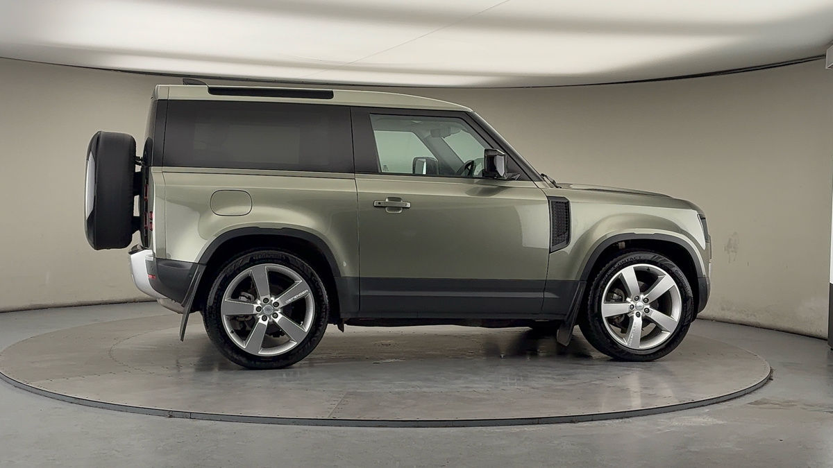 Used Land Rover Defender 90 2024 for sale - 77609658: Photo 37