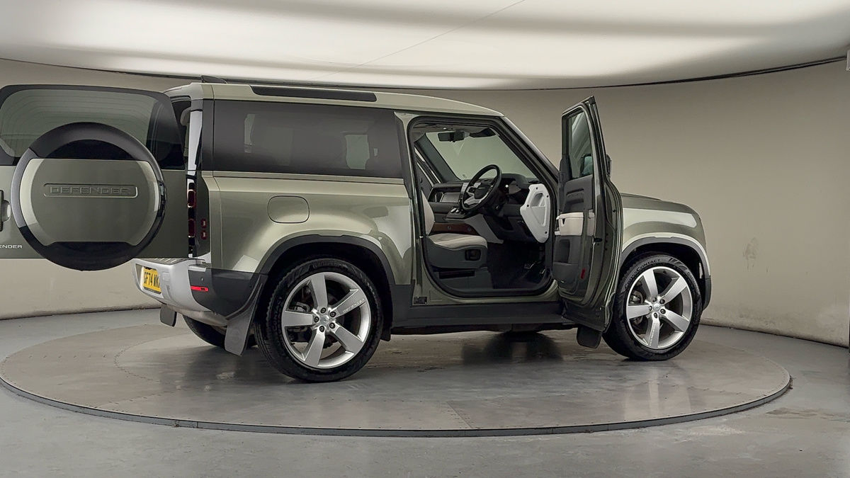 Used Land Rover Defender 90 2024 for sale - 77609658: Photo 57