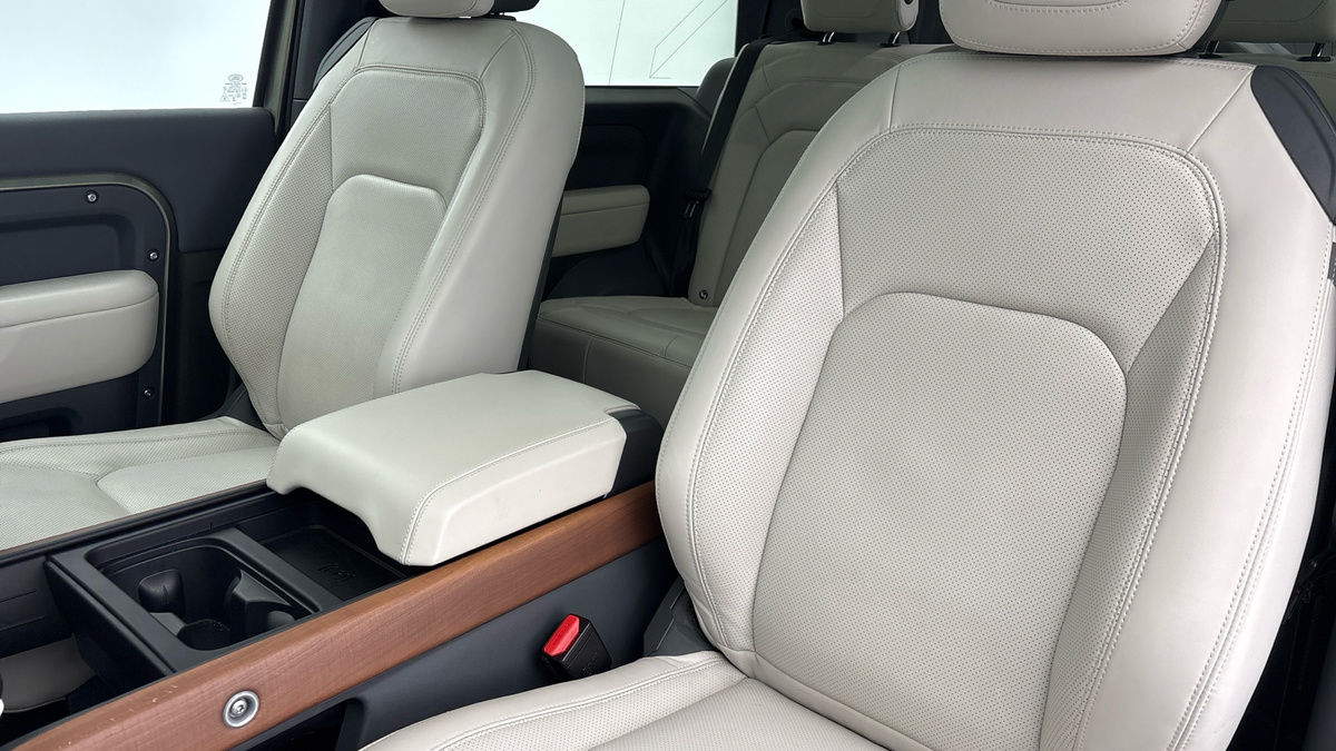 Used Land Rover Defender 90 2024 for sale - 77609658: Photo 7