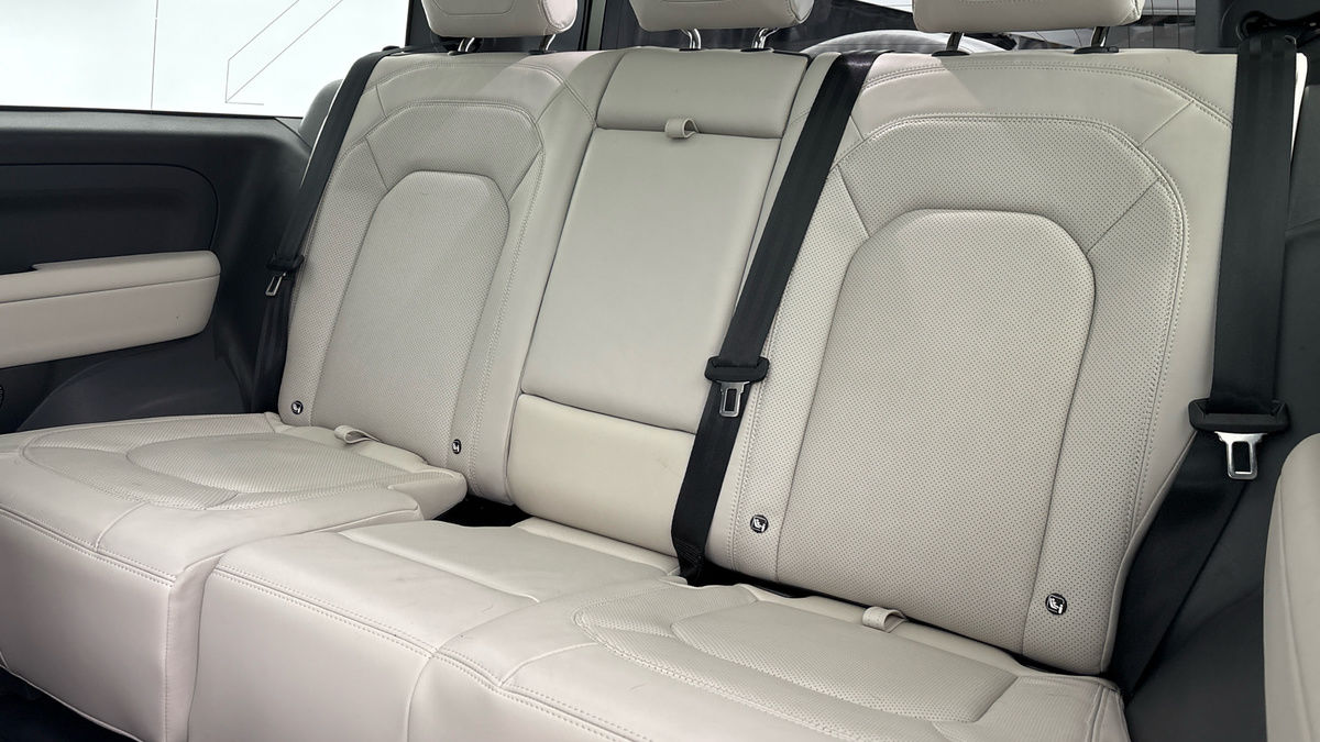 Used Land Rover Defender 90 2024 for sale - 77609658: Photo 8