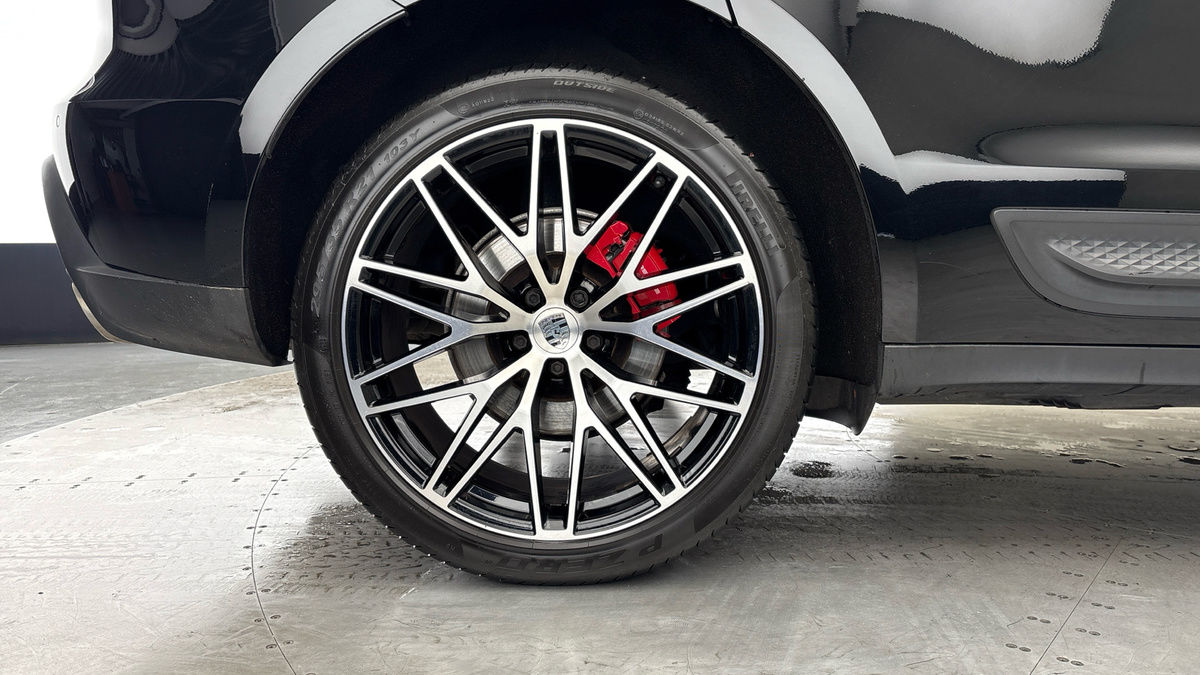 Used Porsche Macan 2021 for sale - 76974106: Photo 10