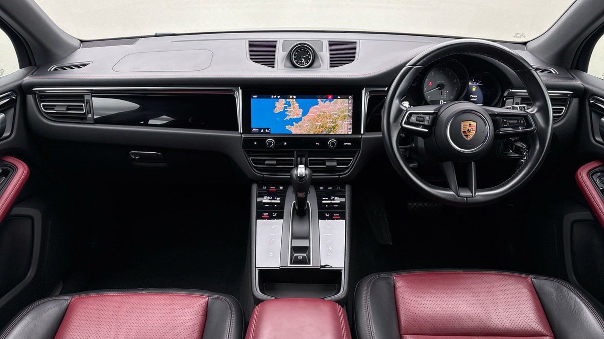 Used Porsche Macan 2021 for sale - 76974106: Photo 12