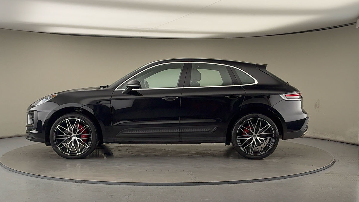 Used Porsche Macan 2021 for sale - 76974106: Photo 15