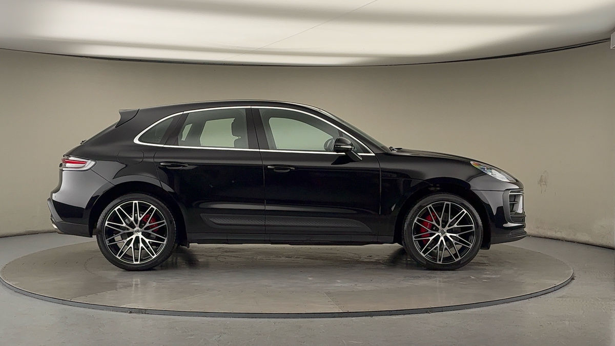 Used Porsche Macan 2021 for sale - 76974106: Photo 16
