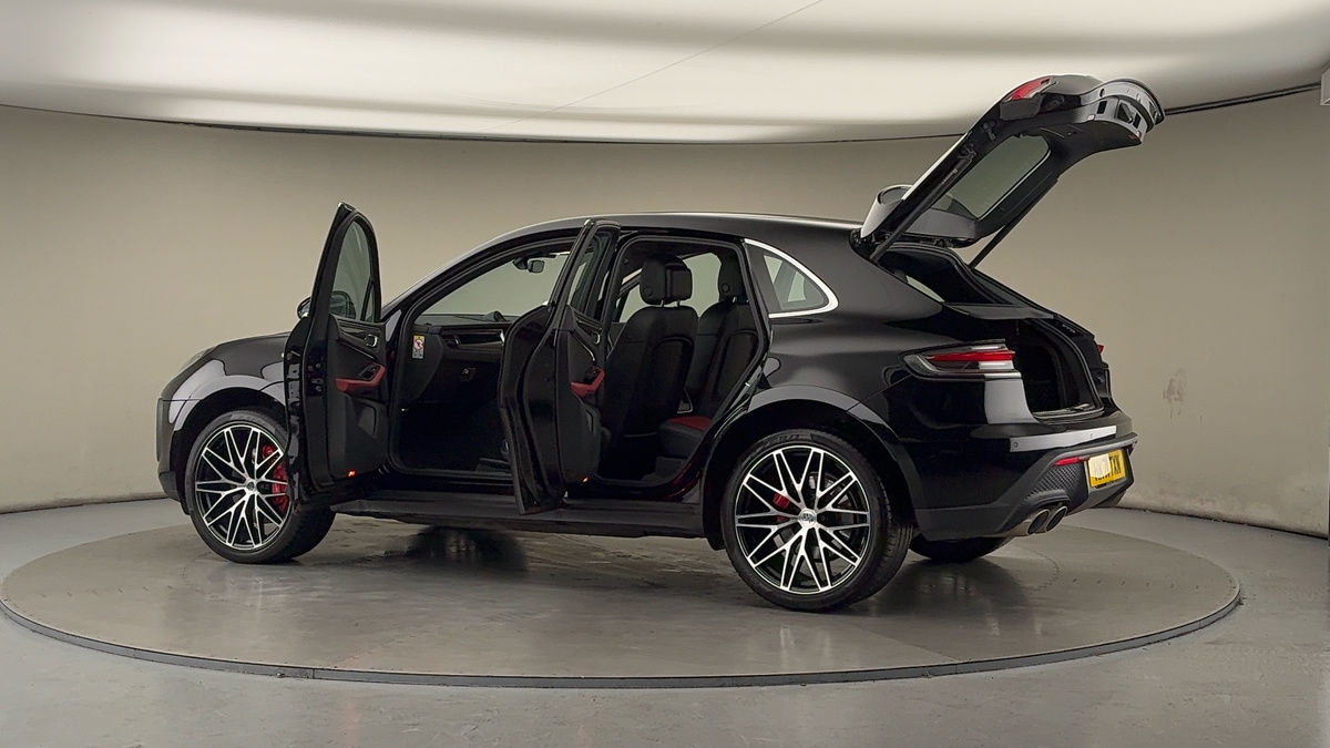 Used Porsche Macan 2021 for sale - 76974106: Photo 46
