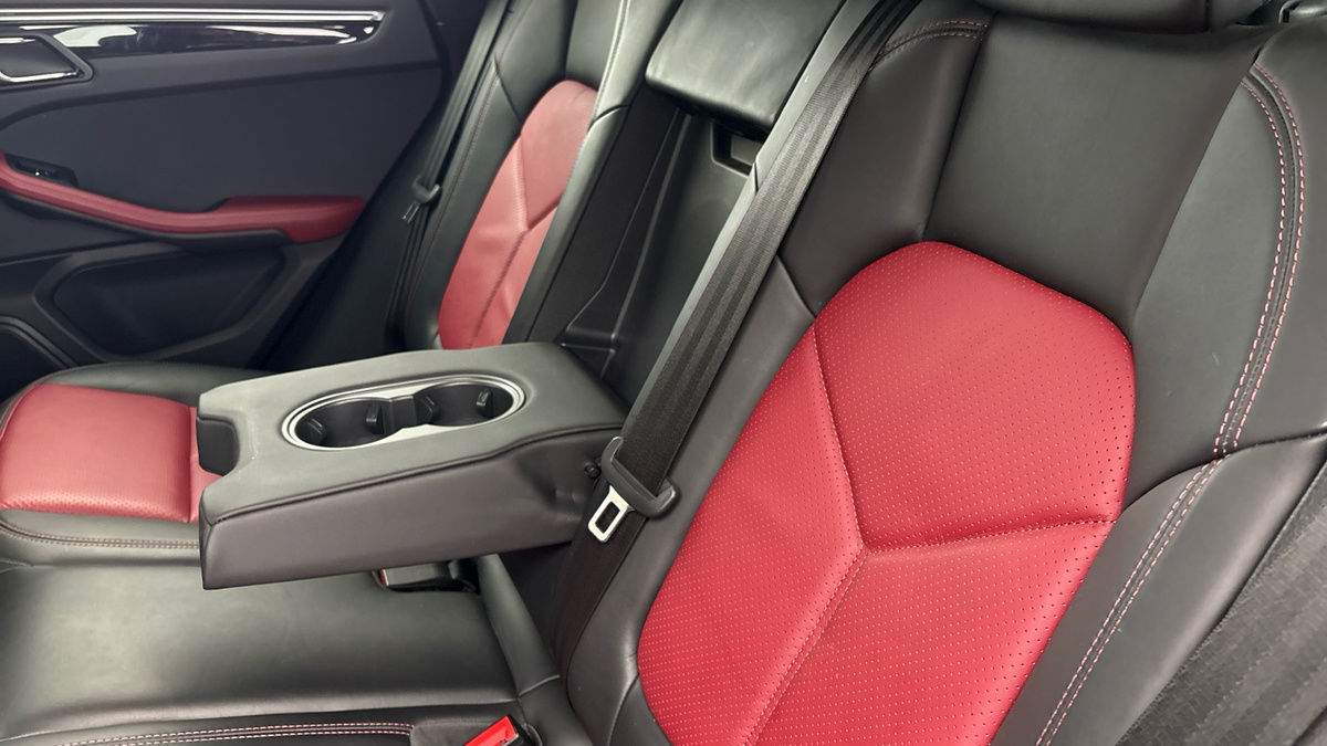 Used Porsche Macan 2021 for sale - 76974106: Photo 9