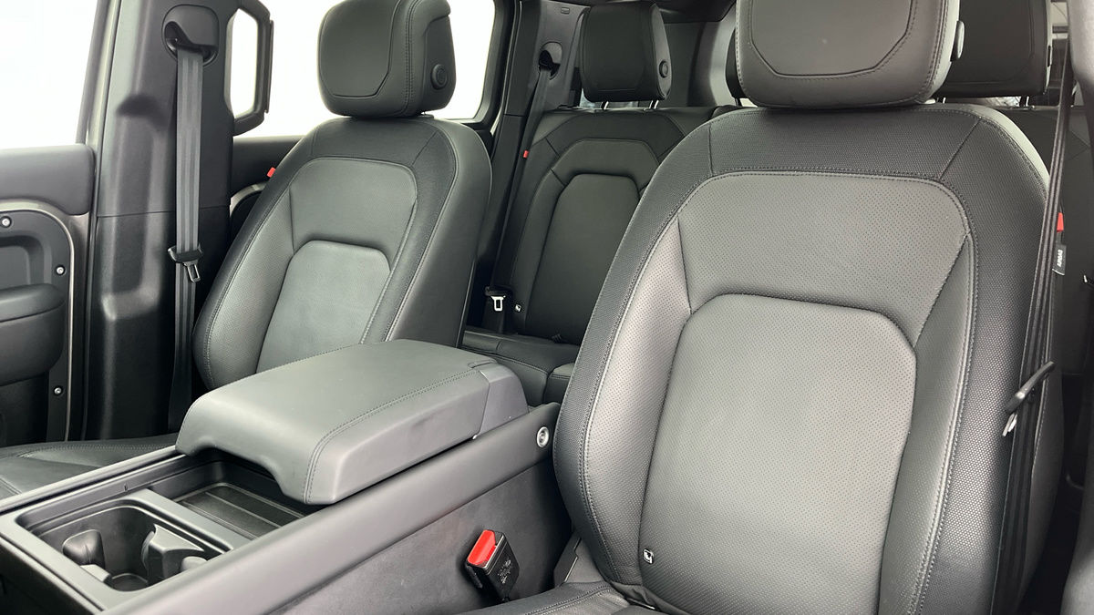 Used Land Rover Defender 110 2023 for sale - 76040248: Photo 14