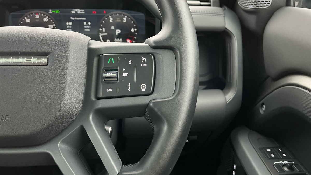 Used Land Rover Defender 110 2023 for sale - 76040248: Photo 27