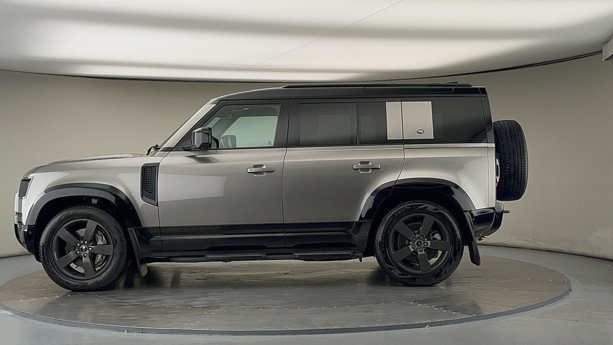 Used Land Rover Defender 110 2023 for sale - 76040248: Photo 29