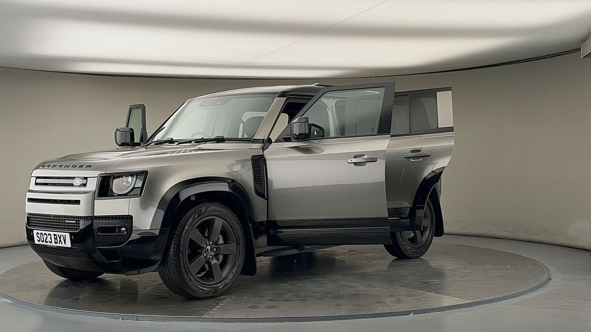 Used Land Rover Defender 110 2023 for sale - 76040248: Photo 43