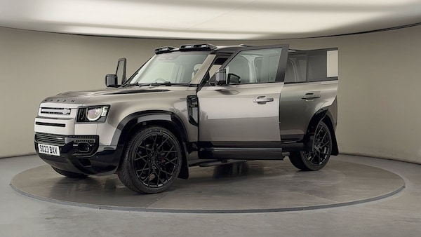Used Land Rover Defender 110 2023 for sale - 76040248: Photo 44