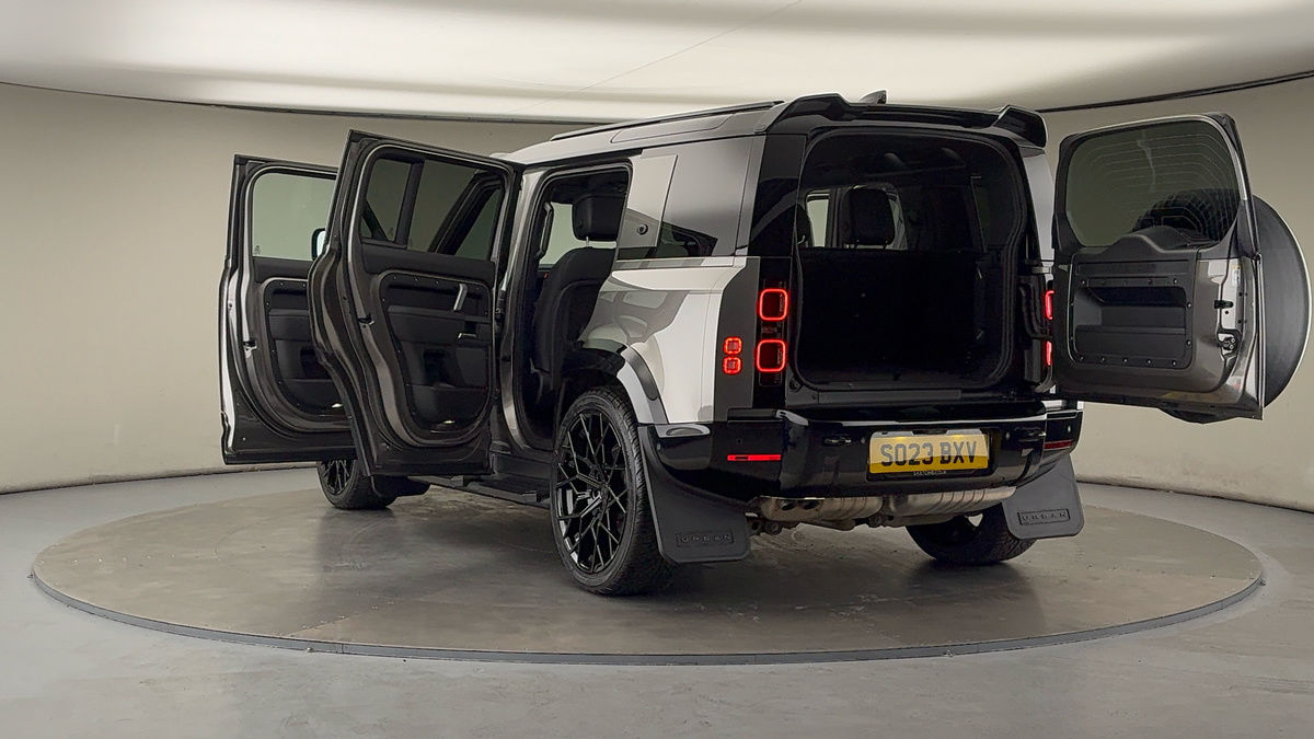 Used Land Rover Defender 110 2023 for sale - 76040248: Photo 46