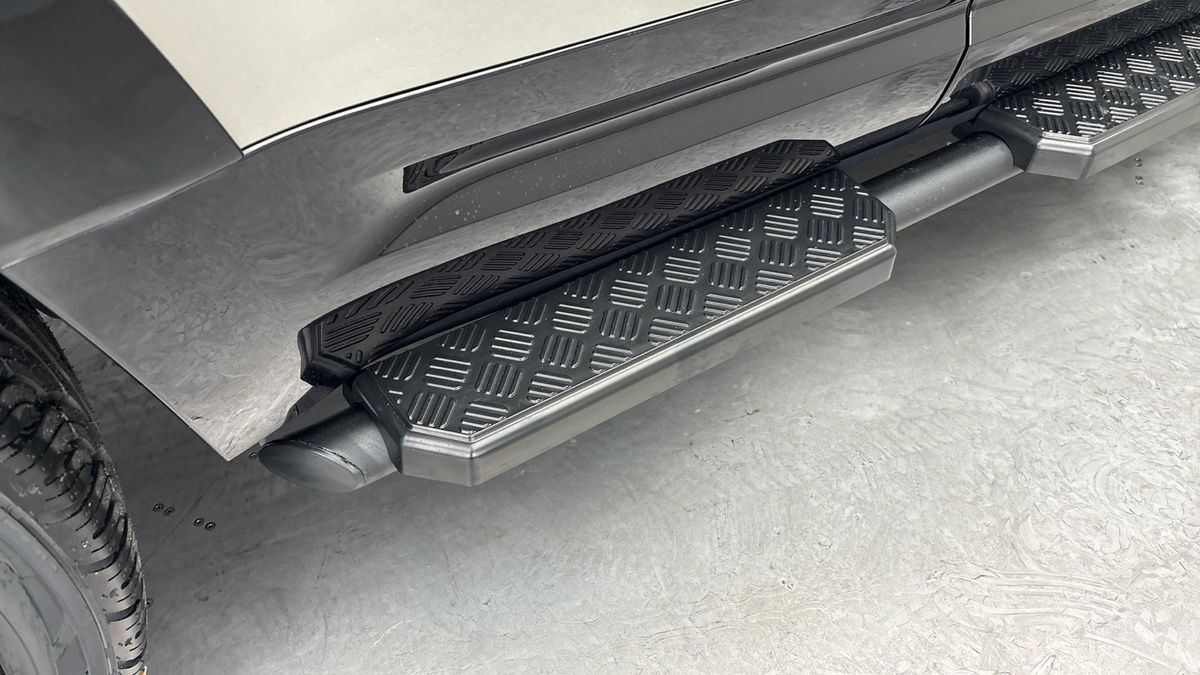 Used Land Rover Defender 110 2023 for sale - 76040248: Photo 52