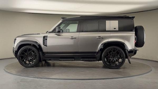 Used Land Rover Defender 110 2023 for sale - 76040248: Photo 62