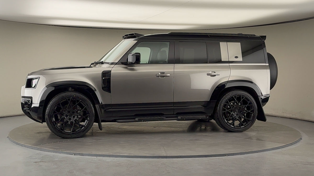 Used Land Rover Defender 110 2023 for sale - 76040248: Photo 64