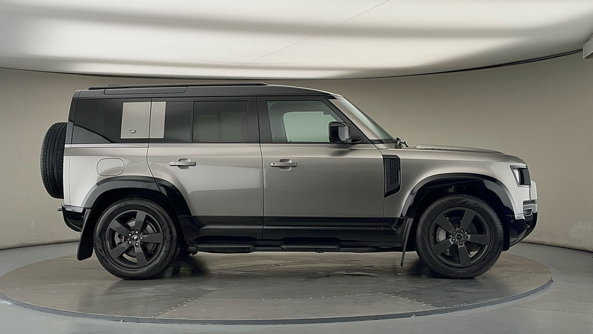 Used Land Rover Defender 110 2023 for sale - 76040248: Photo 73