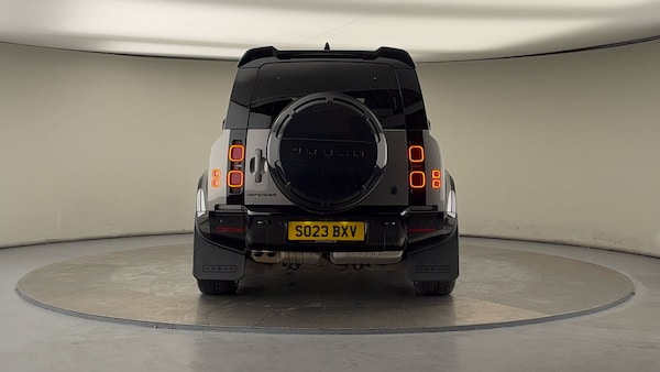 Used Land Rover Defender 110 2023 for sale - 76040248: Photo 7