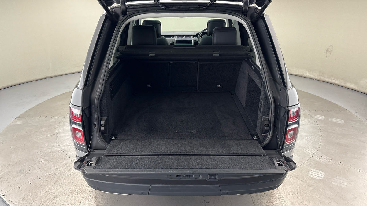 Used Land Rover Range Rover 2018 for sale - 76962990: Photo 11