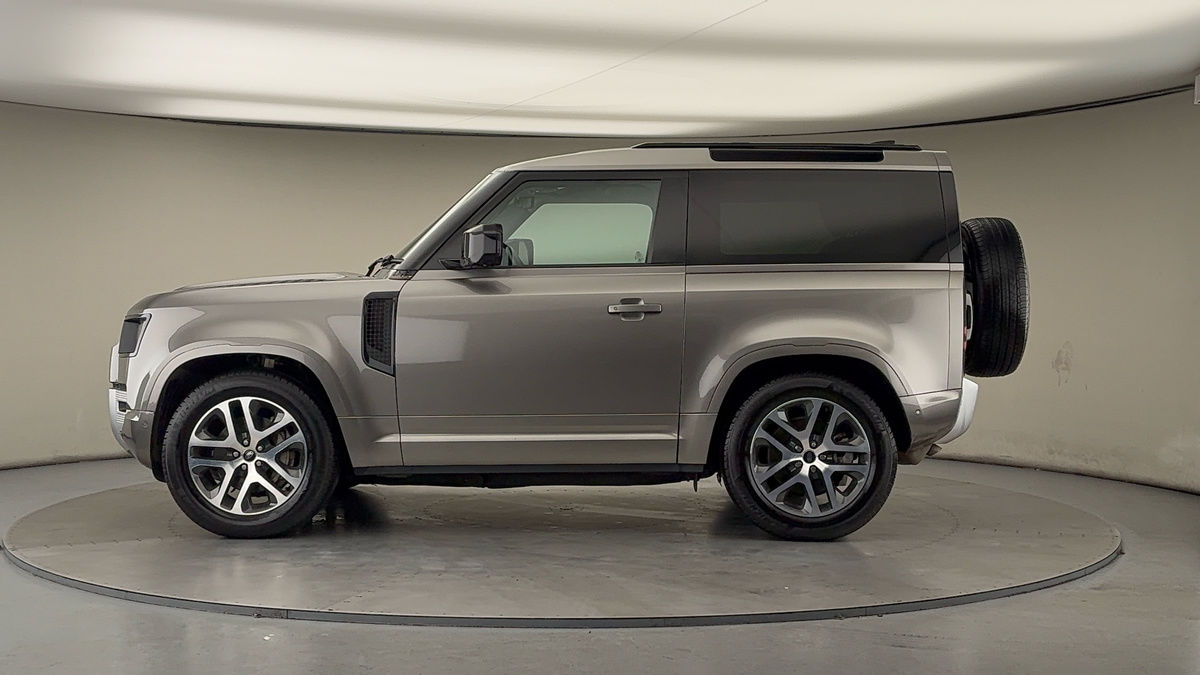 Used Land Rover Defender 2022 for sale - 78213229: Photo 15