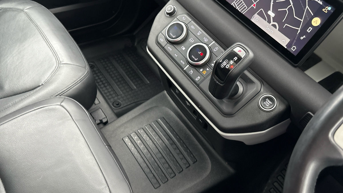 Used Land Rover Defender 2022 for sale - 78213229: Photo 18