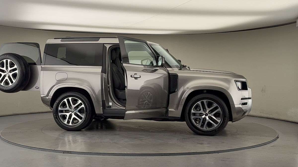 Used Land Rover Defender 2022 for sale - 78213229: Photo 58