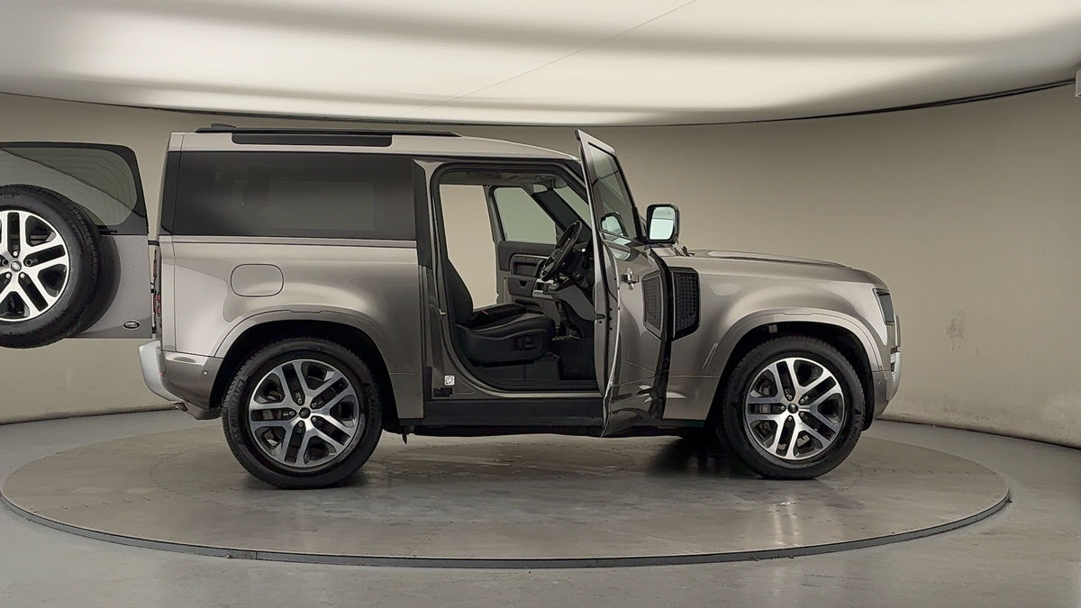 Used Land Rover Defender 2022 for sale - 78213229: Photo 59